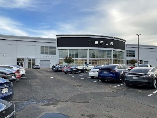 Tesla sales and service location in Houston, Texas